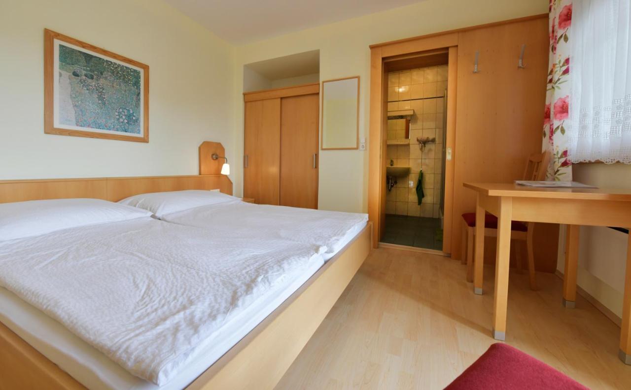 Hotel Blumenhof Wegleitner à Illmitz Extérieur photo