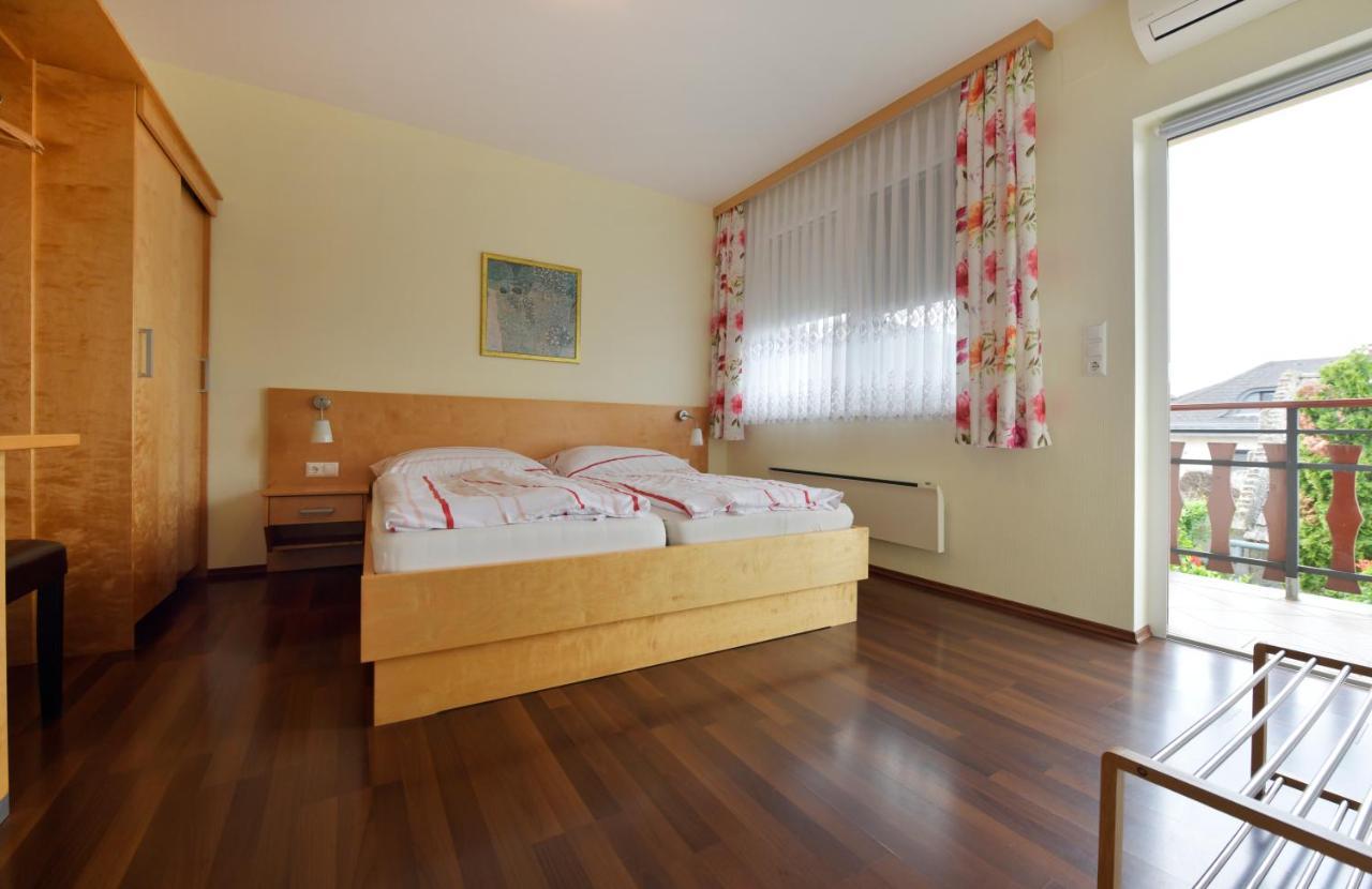 Hotel Blumenhof Wegleitner à Illmitz Extérieur photo