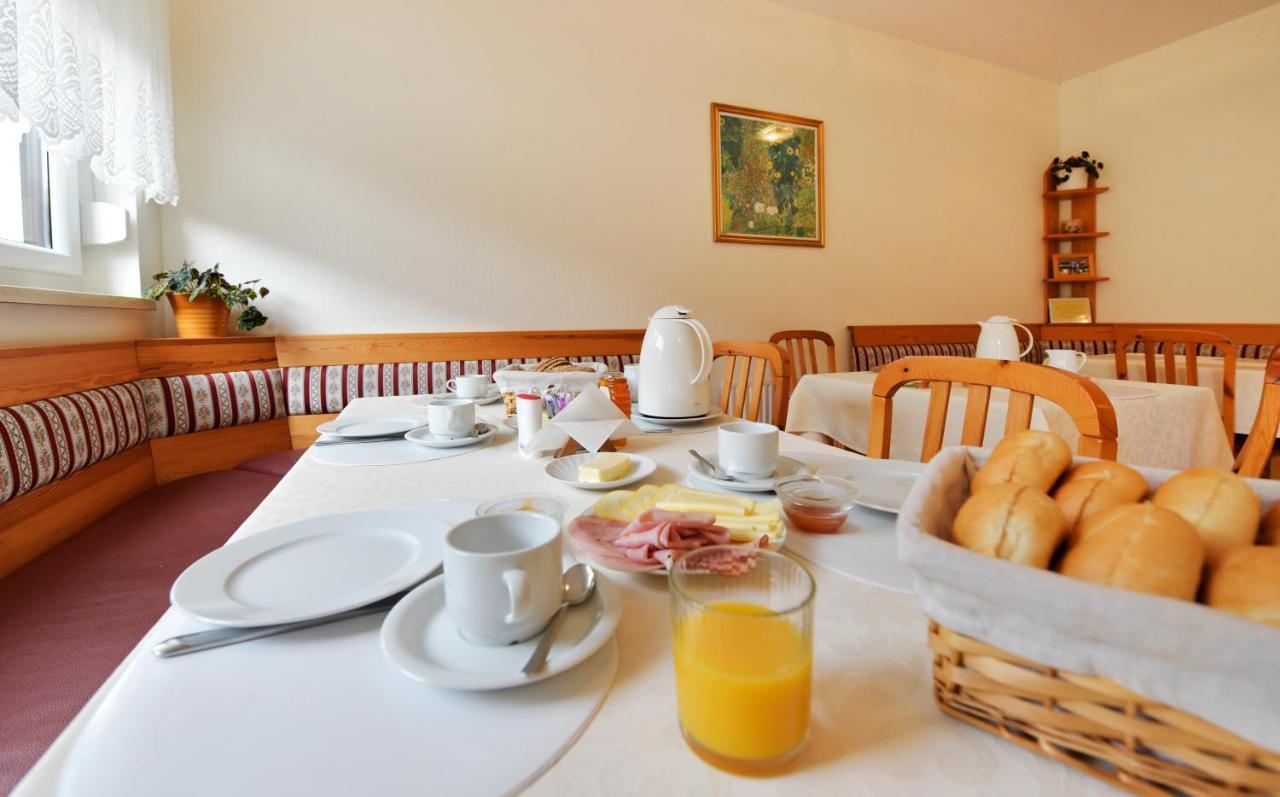 Hotel Blumenhof Wegleitner à Illmitz Extérieur photo